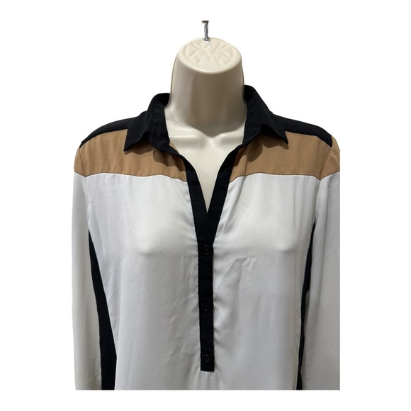 ⭐️ NY&C BLOUSE - HALF BUTTON BLACK WHITE TAN COLOR BLOCK SHIRT - SIZE XS ⭐️ - Picture 2 of 6